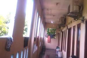 kamar depan